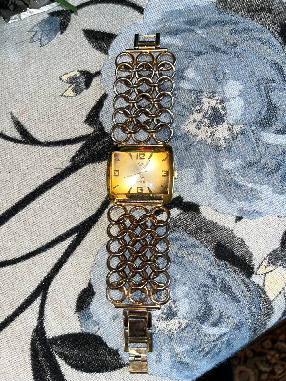 GG Gold Tone Circular Link Chunky Watch Bracelet